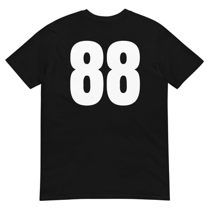 Numero 88 selässä t-paita