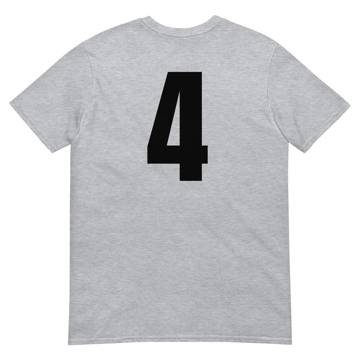 Numero 4 selässä t-paita