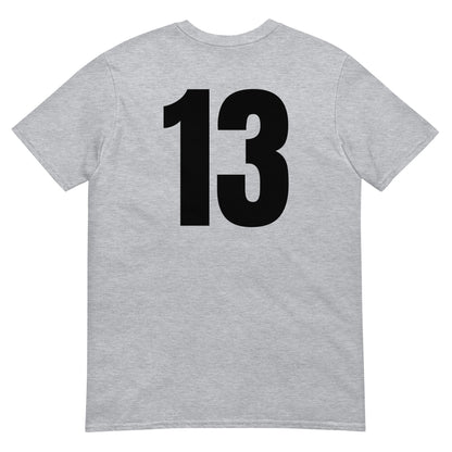 Numero 13 selässä t-paita