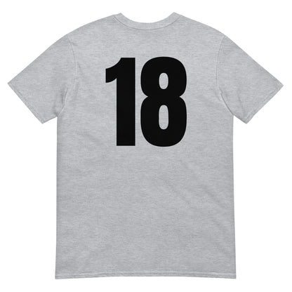 Numero 18 selässä t-paita
