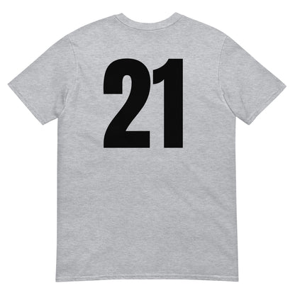 Numero 21 selässä t-paita