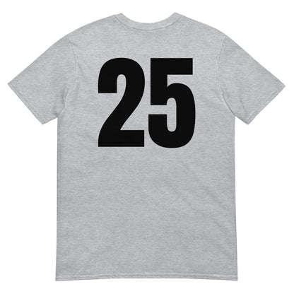 Numero 25 selässä t-paita