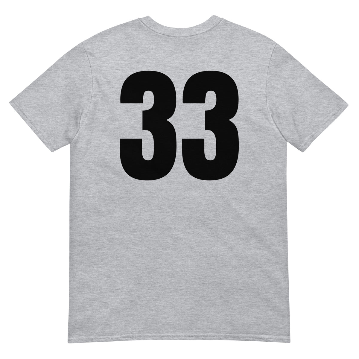 Numero 33 selässä t-paita