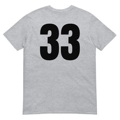Numero 33 selässä t-paita