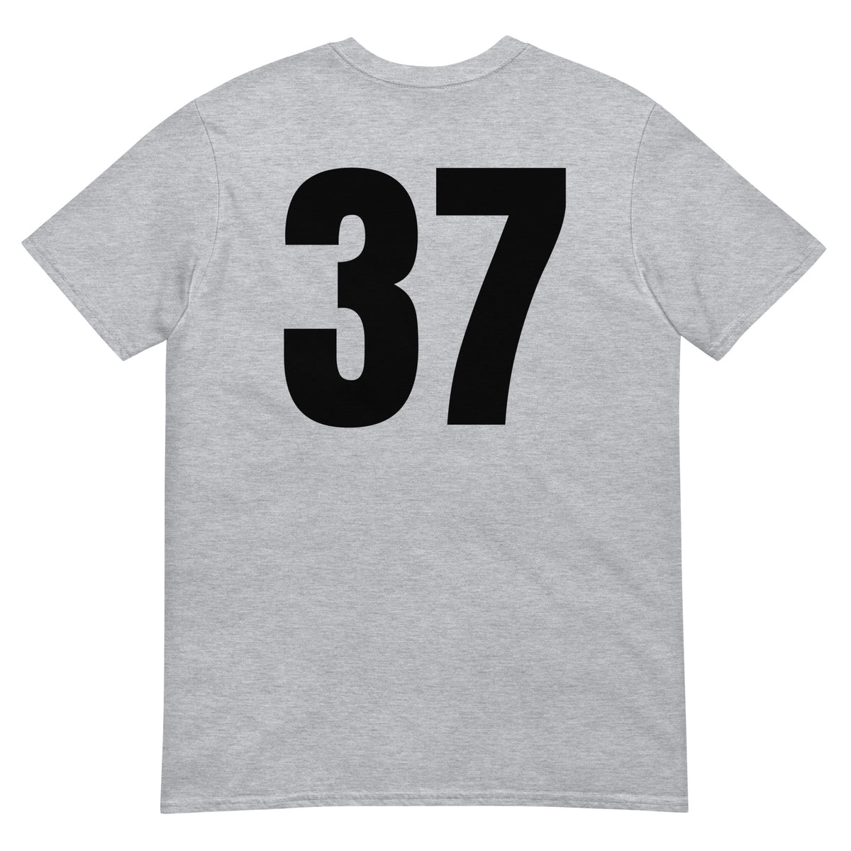 Numero 37 selässä t-paita