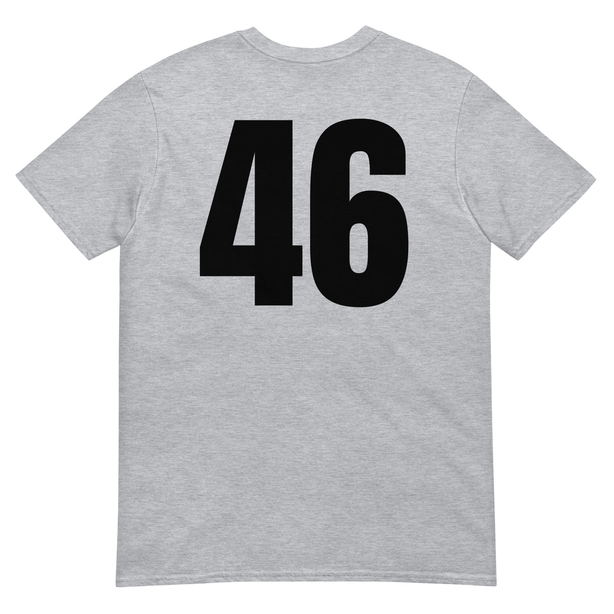Numero 46 selässä t-paita