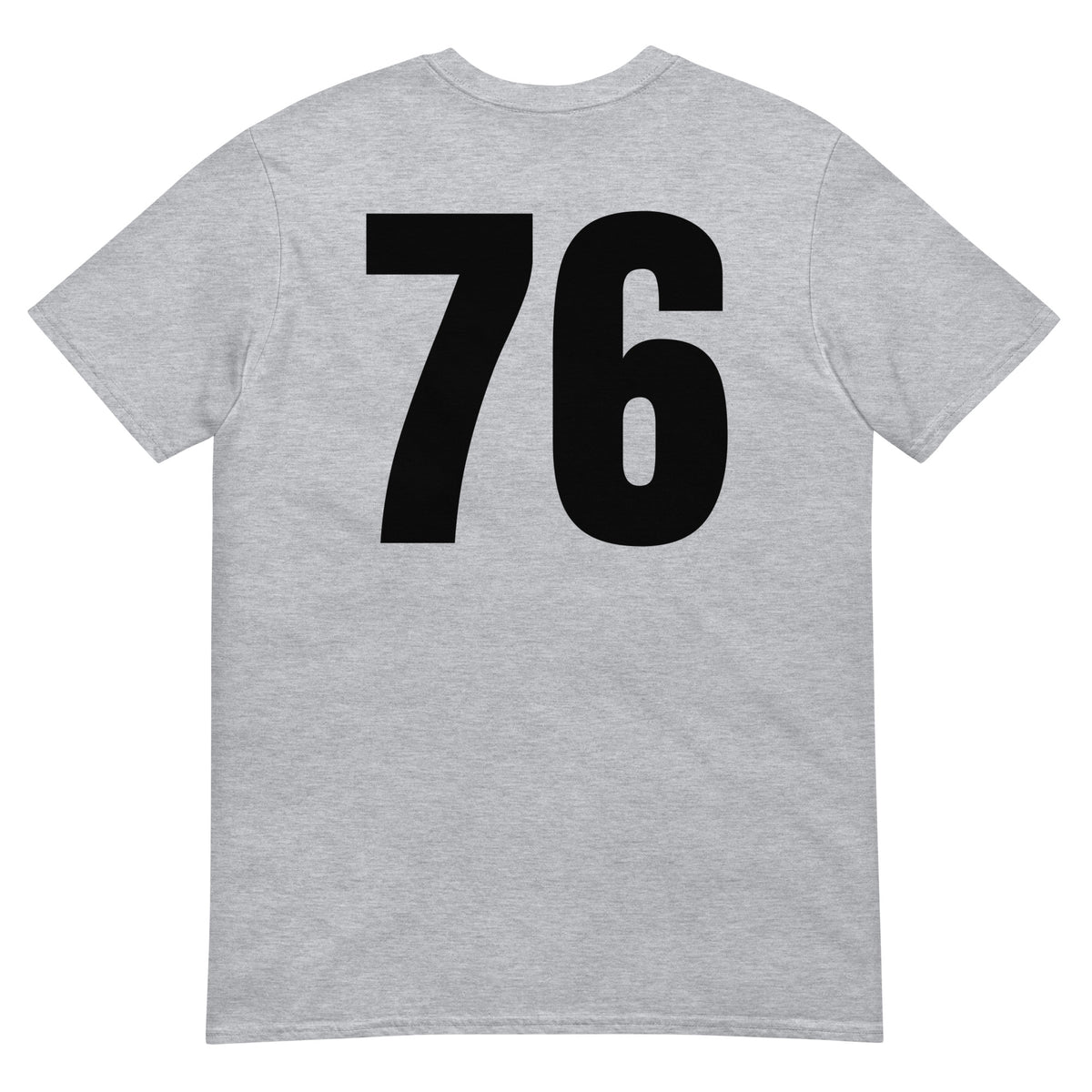 Numero 76 selässä t-paita