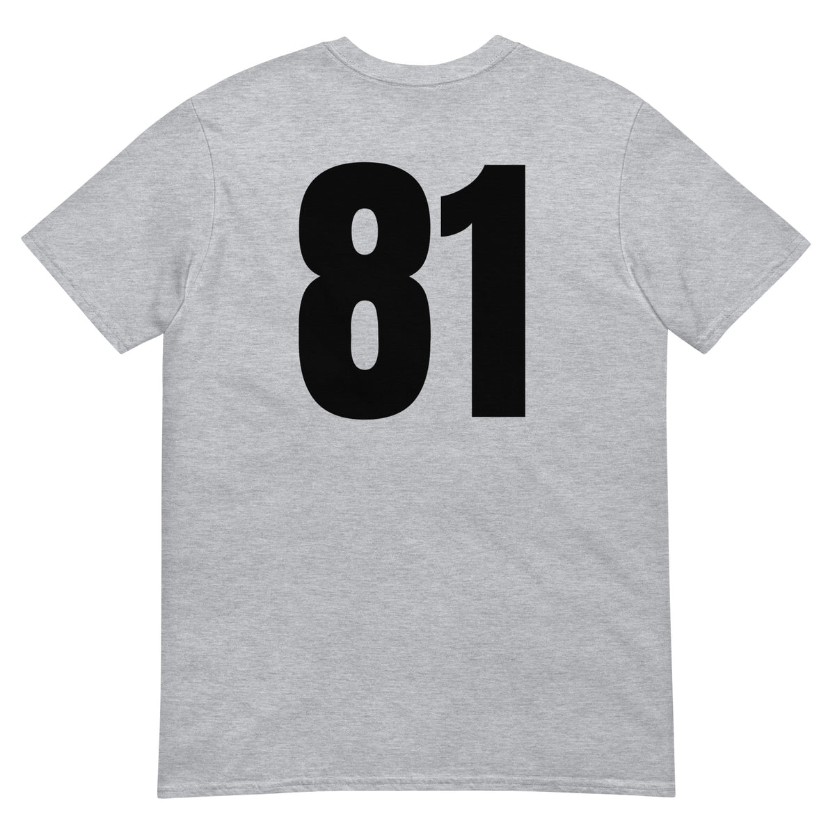 Numero 81 selässä t-paita