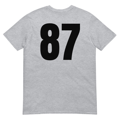 Numero 87 selässä t-paita