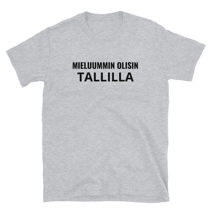 Mieluummin olisin tallilla t-paita