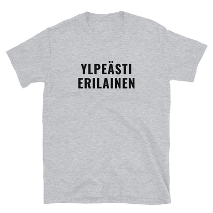 Ylpeästi erilainen t-paita
